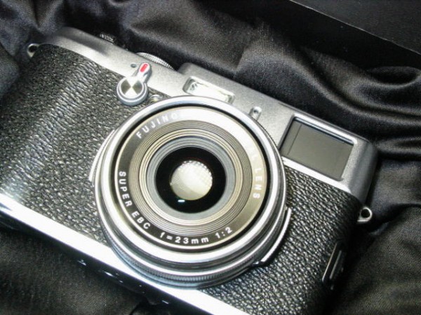 FUJI X100